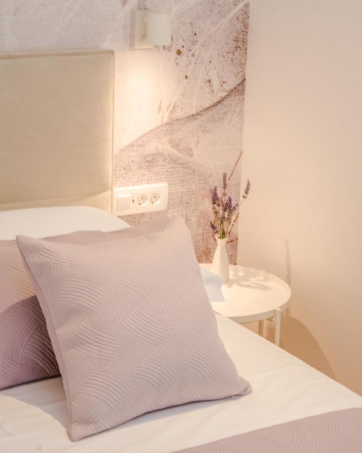 Gasthof Dubrovnik Airport - Moonlight 4*